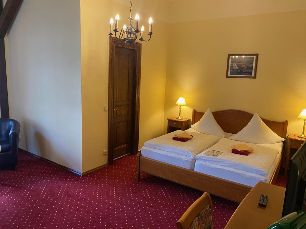 Hotel Garni Am Dippeplatz Quedlinburg Exterior photo