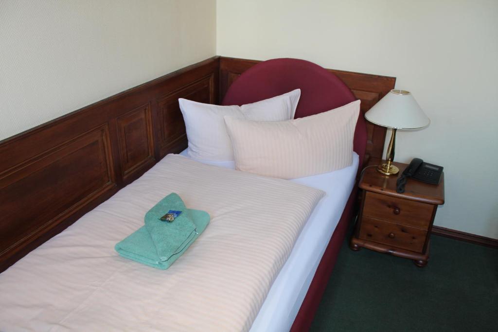 Hotel Garni Am Dippeplatz Quedlinburg Room photo