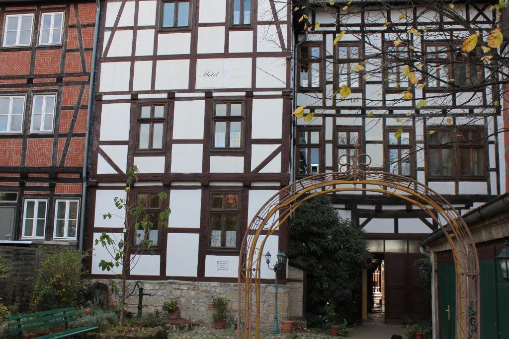 Hotel Garni Am Dippeplatz Quedlinburg Exterior photo